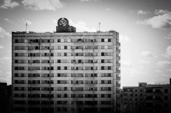 Elhagyott Pripjaty, lakossági építészet 2012 — Stock Fotó