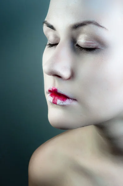 Εννοιολογική μακιγιάζ σε μια γυναίκα — Φωτογραφία Αρχείου
