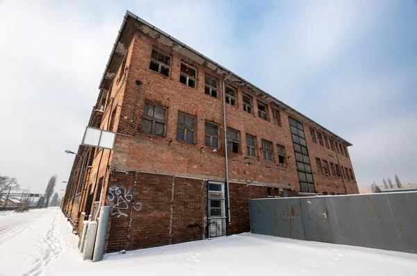 Gran edificio industrial —  Fotos de Stock