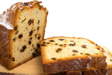 Üzümlü kek dilimleri