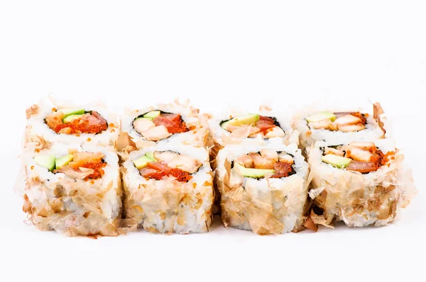 Sushi set s avokádem, ryb a červeným kaviárem — Stock fotografie