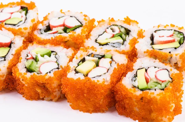 Sushi mit Krabbenfleisch, Avocado und rotem Kaviar — Stockfoto