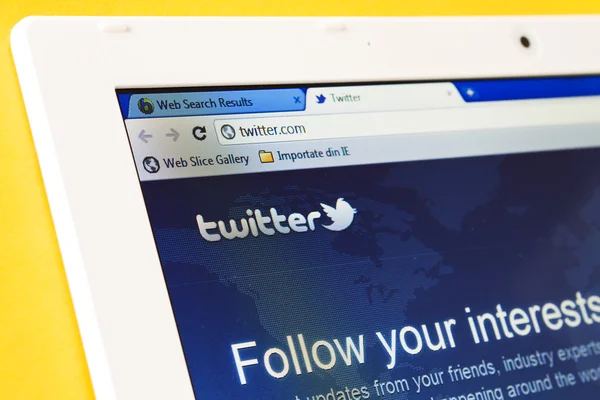 Twitter wechselt zu Online — Stockfoto