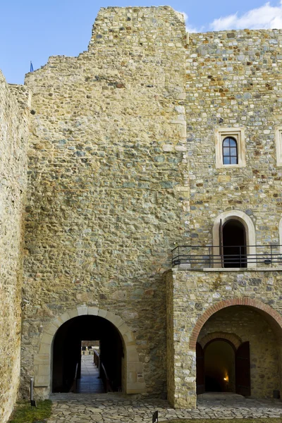 Haupteingang in einer alten Burg — Stockfoto