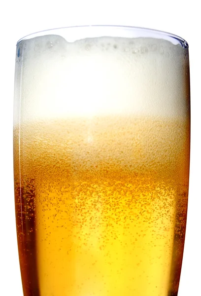 Pohár sör közeli a bevezetésekor — Stock Fotó