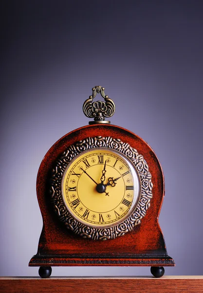 Reloj de aspecto antiguo — Foto de Stock