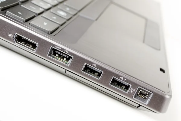 Podłączenia laptopa — Zdjęcie stockowe