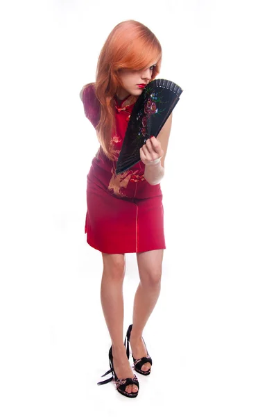 Chinees meisje in een rode jurk — Stockfoto