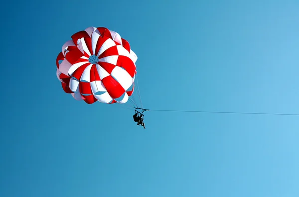 Parachute vlucht — Stockfoto