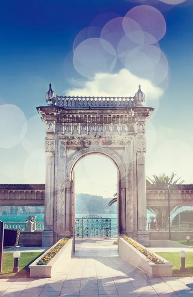 Portão do Palácio Ciragan — Fotografia de Stock