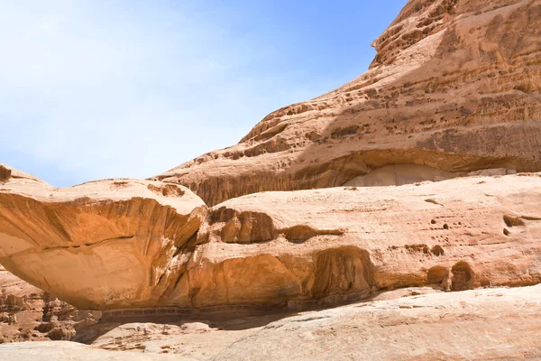 Sanstone rocks in Wadi Rum dessert — Φωτογραφία Αρχείου
