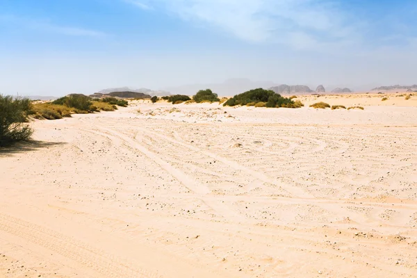 Névoa de areia na sobremesa Wadi Rum — Fotografia de Stock