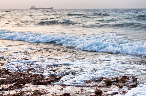 石红海滩的日落 — 图库照片
