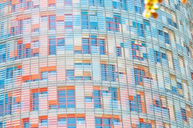 torre agbar gökdelenin Barcelona'da duvar