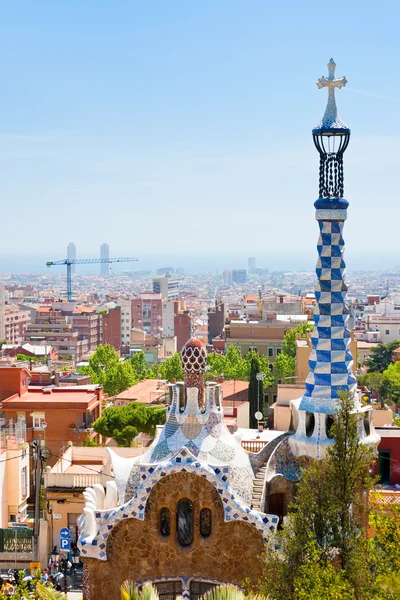 Panorama de la ciudad de Barcelona desde el Parque Güell —  Fotos de Stock