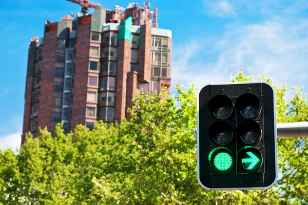 Gebouw bouw en groen licht — Stockfoto