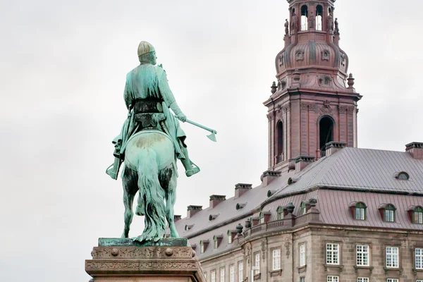Staty av absalon i Köpenhamn, Danmark — Stockfoto