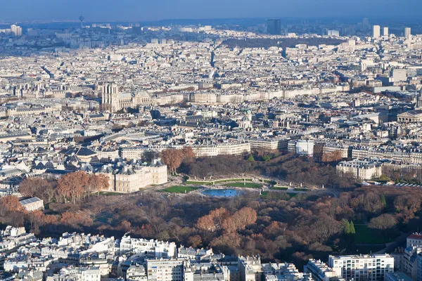 Vista sui giardini lussemburghesi e panorama di Parigi — Foto Stock