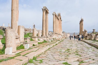 Antik kent: jerash içinde uzun Sütunlu Cadde