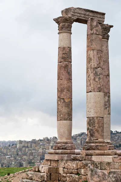Ναός του Ηρακλή στην παλαιά Ακρόπολη σε Αμμάν — Φωτογραφία Αρχείου