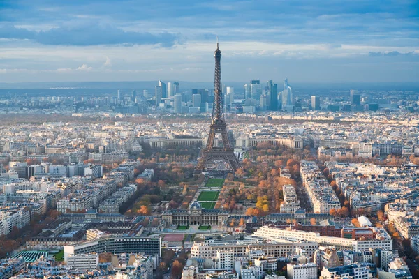 艾菲尔铁塔和巴黎的全景 — 图库照片