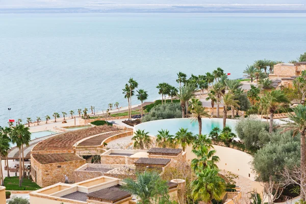 Panorama de resort na costa do Mar Morto — Fotografia de Stock