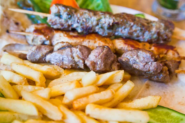 Spiedini mix arabo kebab — Foto Stock
