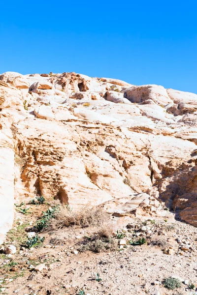 Declive de pedra ao longo de Bab as-Siq em Petra — Fotografia de Stock
