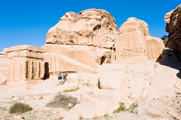 Jinn Blocos e alívio de obelisco em Bab as-Siq, Petra , — Fotografia de Stock