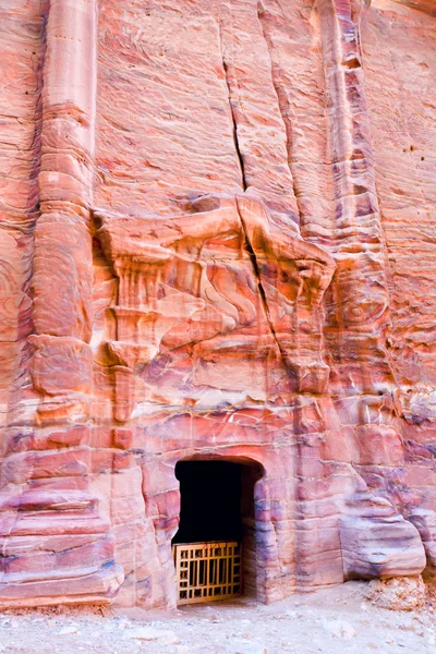Túmulos nabateus em Siq, Petra — Fotografia de Stock