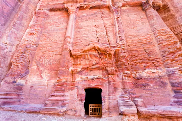 Tombes nabatéennes au Siq, Petra — Photo