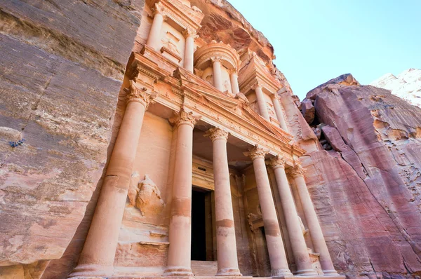 Façade du Trésor Monument dans la ville antique Petra — Photo