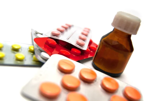 Tři láhve léky a tablety — Stock fotografie