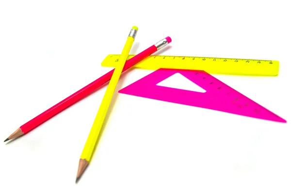 2 개의 연필 및 통치자 클로즈업 — 스톡 사진