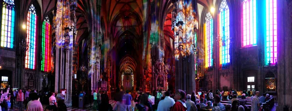 Vista panorámica de la iglesia en Viena — Foto de Stock