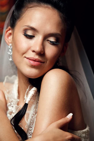 Beautiful bride — Stock Photo, Image