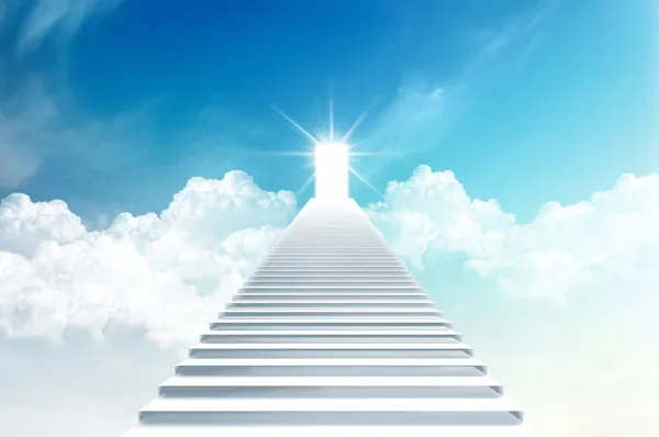 Escadas para o céu — Fotografia de Stock