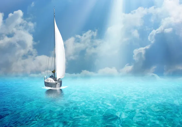 Zeilboot in de oceaan — Stockfoto