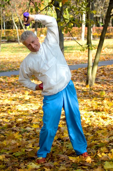 Active old man — Stock Photo, Image