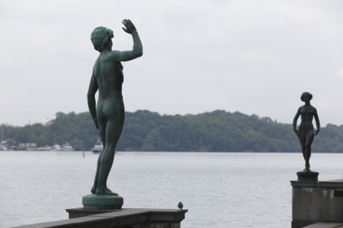 Stockholm: dans ve şarkı heykelleri