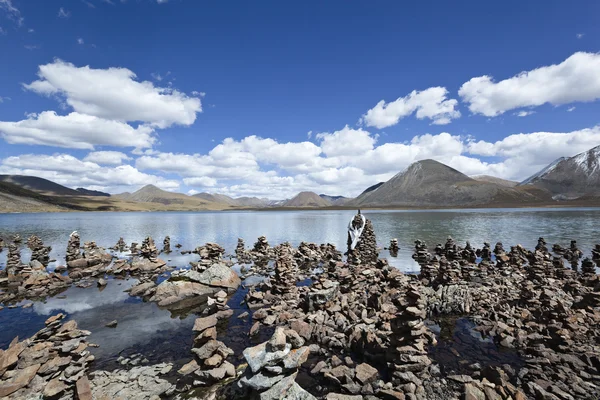티베트: 호수 시 진 라 cuo 스톡 사진