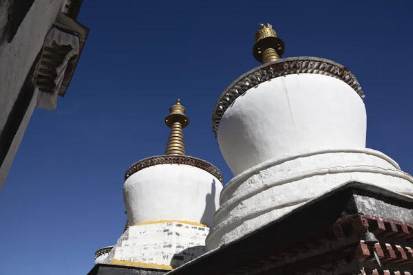 Tibete: buddhas stupas — Fotografia de Stock