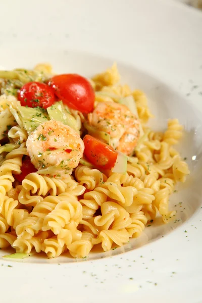 Fresh pasta fusilli with shrimps — Stock Photo, Image