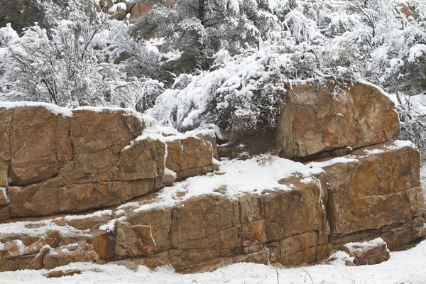 Granite Cliffs in Winter — Stock Photo, Image