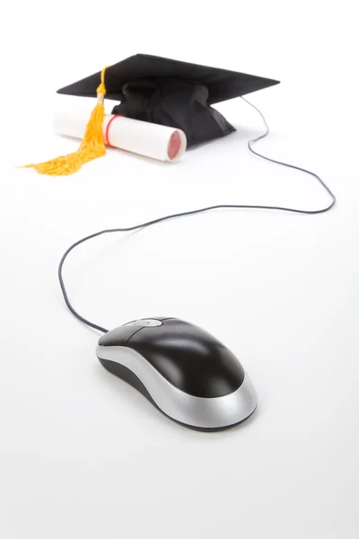 Czarny mysz graduacyjnej i komputer — Zdjęcie stockowe