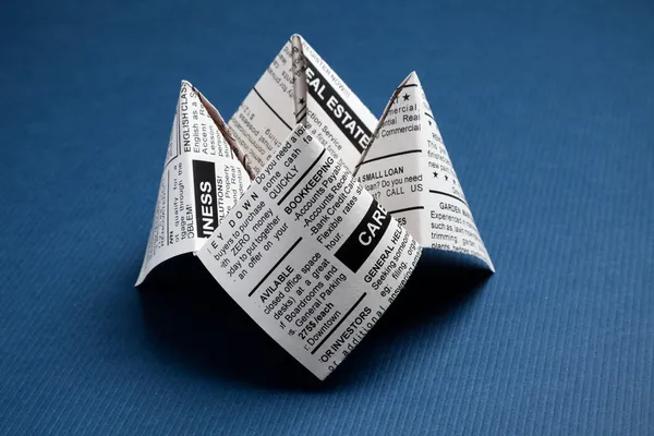 Tidningen fortune teller — Stockfoto