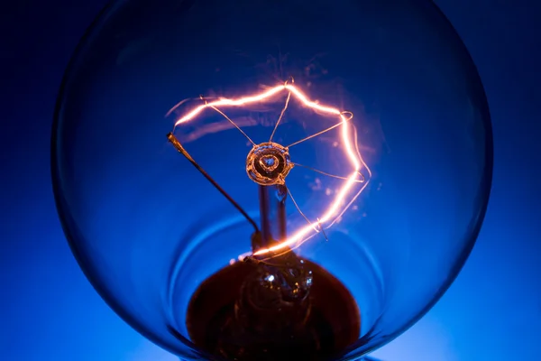明るい電球が — ストック写真