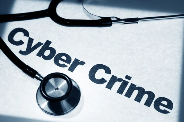Stethoscoop en cyber criminaliteit — Stockfoto