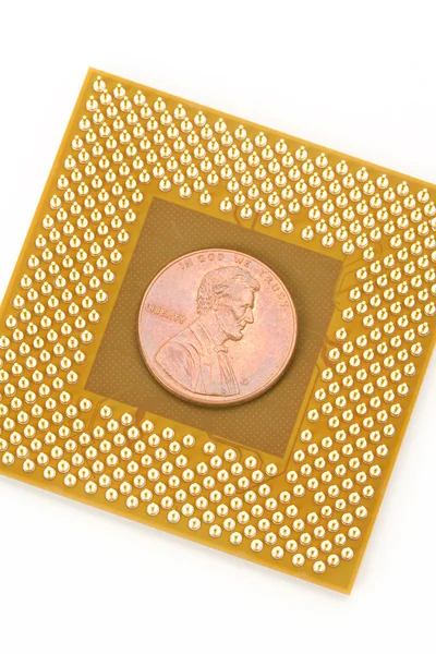 Computer CPU und Dollar — Stockfoto