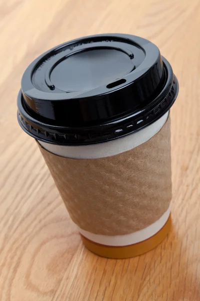 Одноразовая чашка кофе — стоковое фото